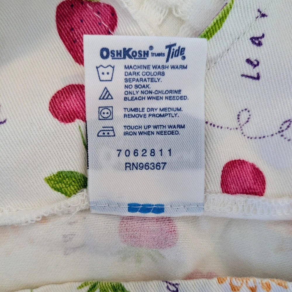 Vintage Oshkosh B'Gosh 90s Berry Fruit Daisy Floral White Overall Dress Size 2T